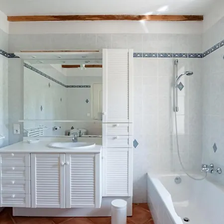 3 Bedroom Awesome Home In Frayssinet-Le-Gelat
