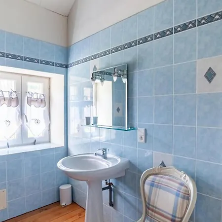 Hébergement de vacances 3 Bedroom Awesome Home In Frayssinet-Le-Gelat